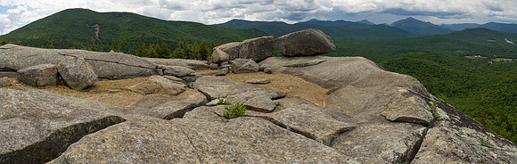 Pitchoff Rocks R side view W-Crack Pano
